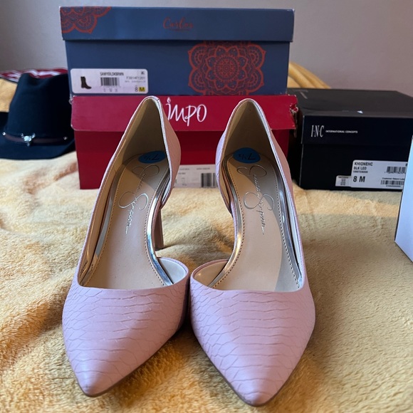 Jessica Simpson 4 in Pink Pumps! New - Picture 2 of 2